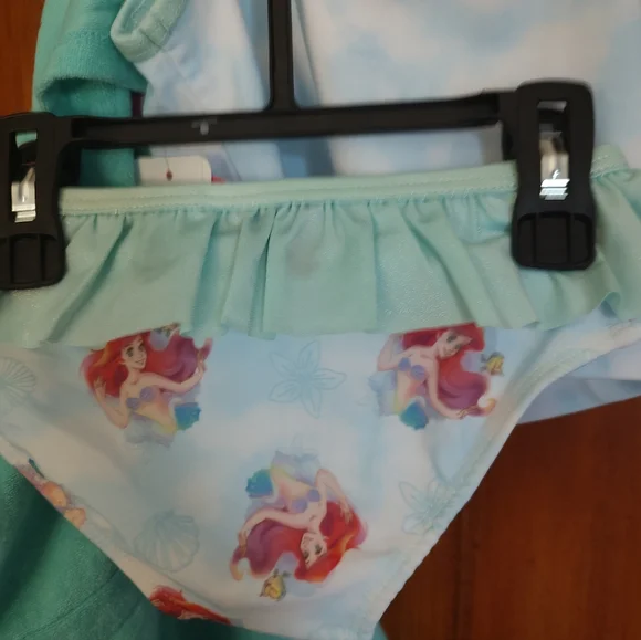 Disney Little Mermaid Girls Aqua Tankini with Ariel Accent - Picture 6 of 10